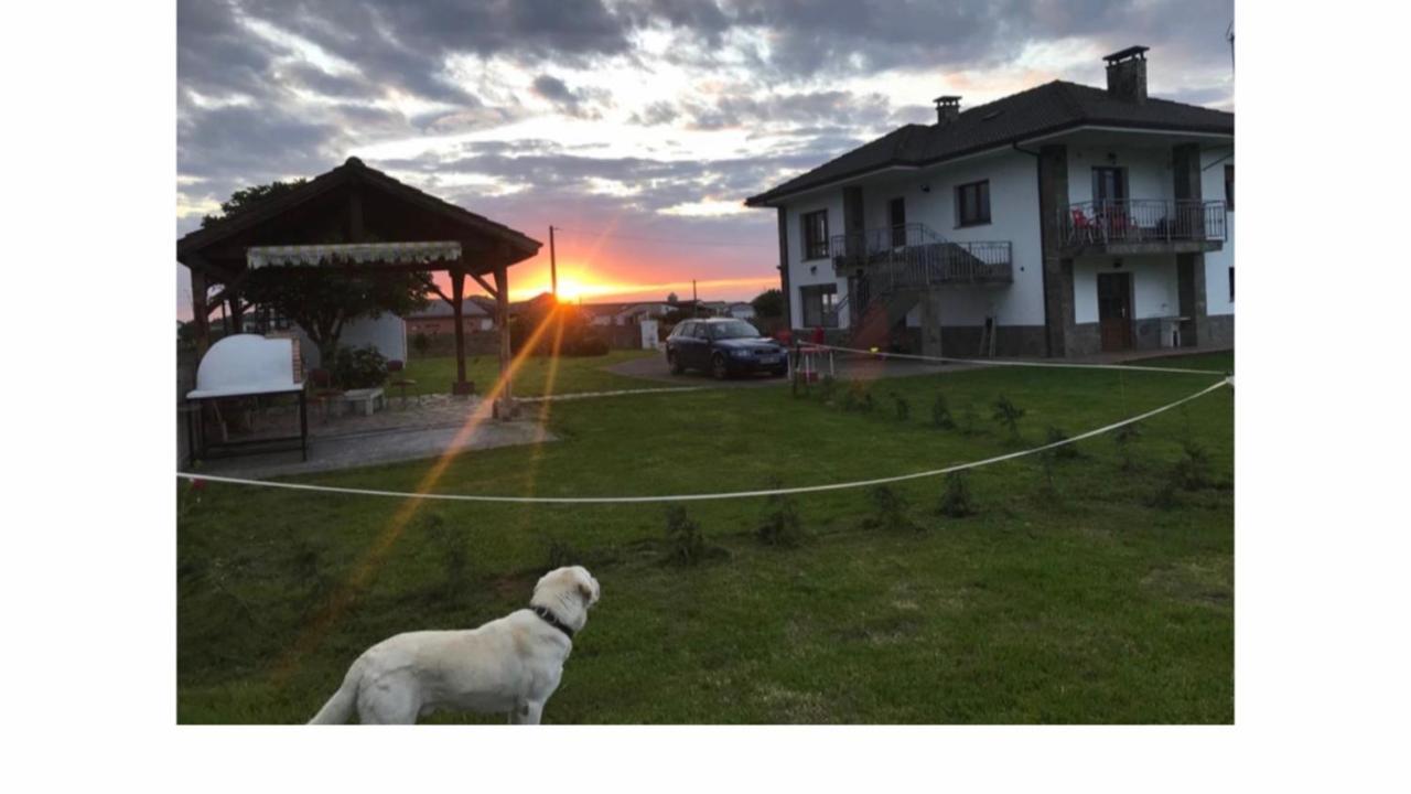 El Rancho Busto - Luarca Villa Bagian luar foto